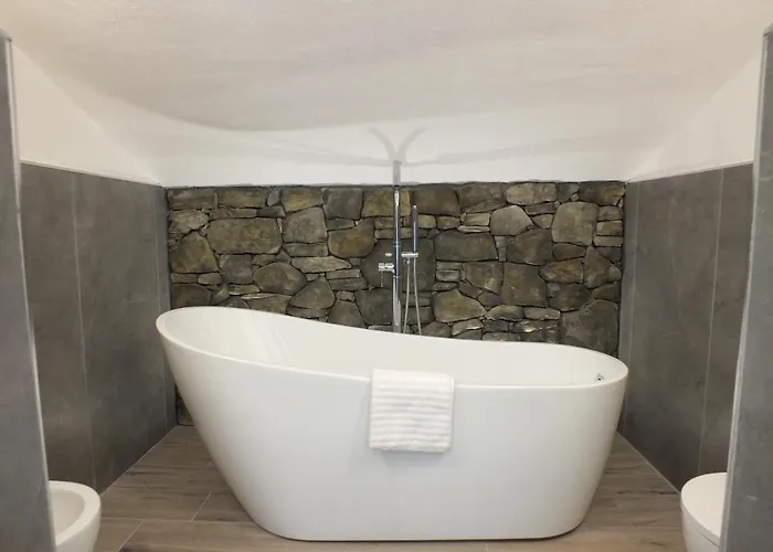 Tivania Dream - Hi-end Modern Attic Appartement Zelbio